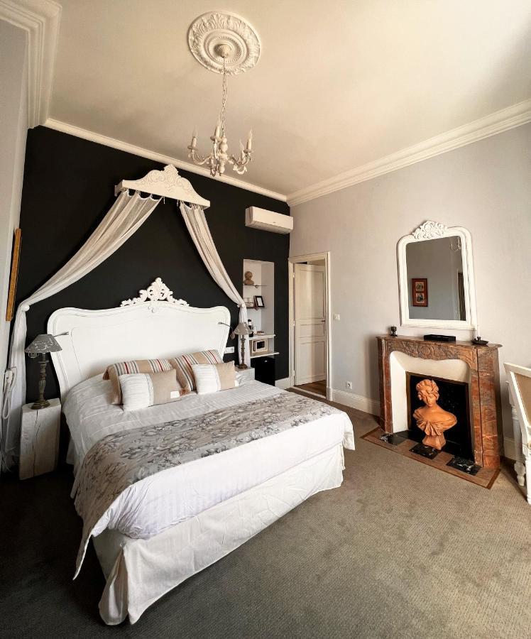 Hôtel Edward 1er Monpazier Buitenkant foto