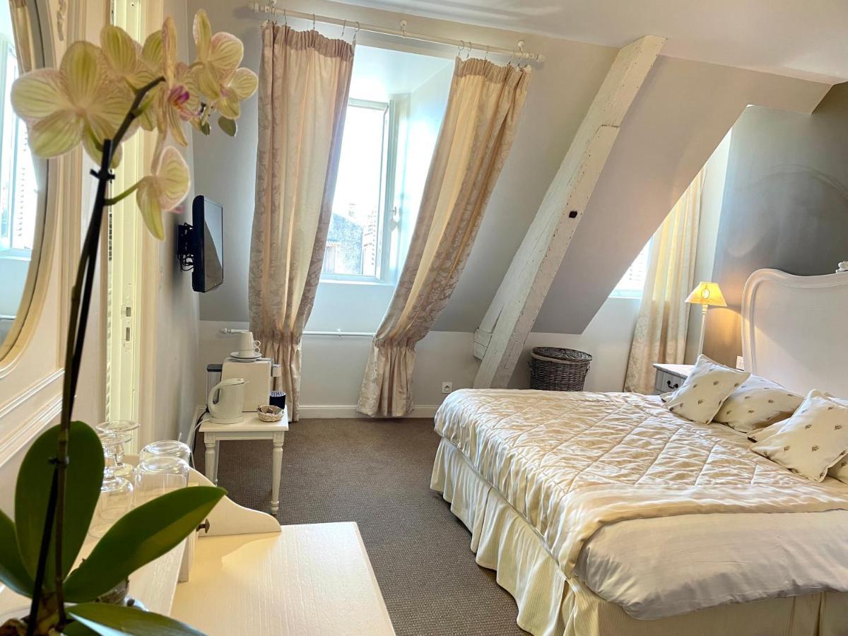 Hôtel Edward 1er Monpazier Buitenkant foto